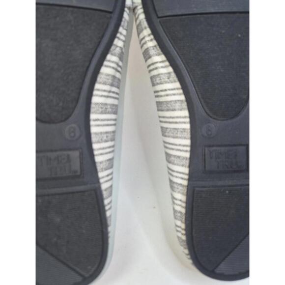 Time and Tru Flat Preppy College Bow Lines Gray Cottage Core White Size 8 - Picture 9 of 9